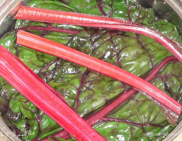 Накрыть оставшимися листочками.