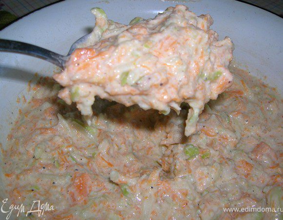 Все хорошо перемешать (будет как густая сметана) и дать постоять минут 10-15.
Тыква любит немного молотого перца. Перец придает легкий, легкий аромат и едва уловимую остроту.