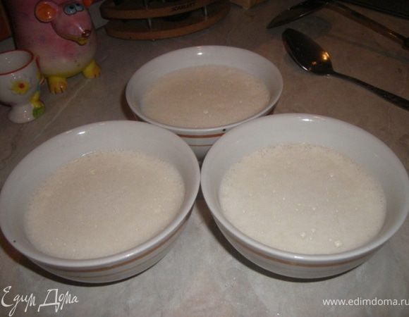 Разливаем по формочкам и охлаждаем до комнатной температуры..