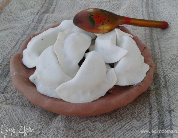 Анекдот: "Видно, что кума вареники лепила - весь забор в тесте :=))). Смачненького вам!!!