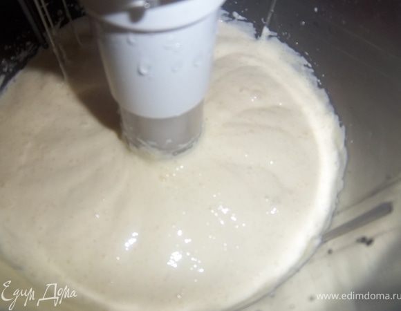 Соедини желатин с 1\3 майонеза и тщательно перемешай