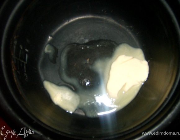 Сливочное мало растопить в кастрюльке