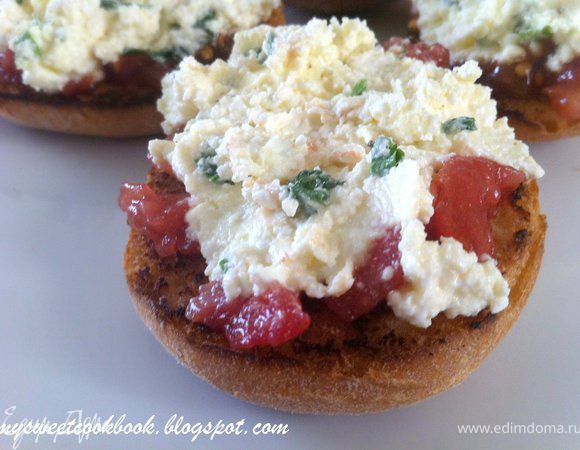 Вывод: для любителей чеснока- самое оно! Если Вы не любите чеснок, думаю, можно без него, но будет не так ароматно. Очень быстро готовить, легко кушать:)
Аккуратность рецепта: отличная! (испачкана миска, сковорода)
