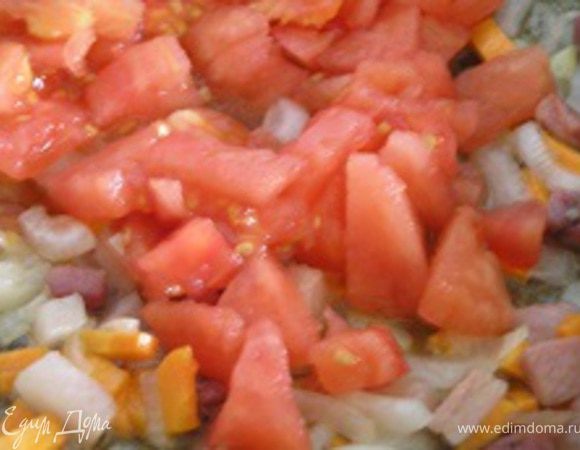 нарезанный помидор (лучше без кожицы),