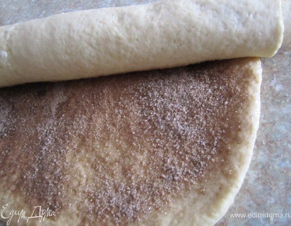 Скрутить в рулет.