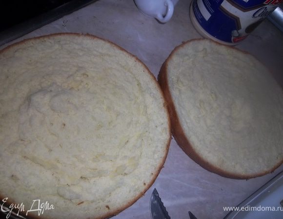 Разделить корж на две части