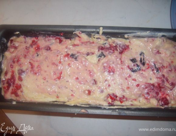 Выливаем в смазанную маслом форму и отправляем в духовку