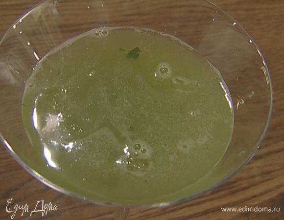 Все взбить в шейкере.