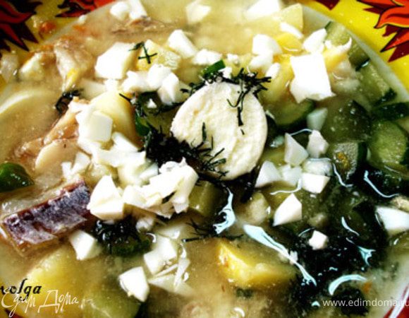 Все составляющие порезать, рыбы отделить от косточки и разделить на небольшие кусочки.Добавить хрен.