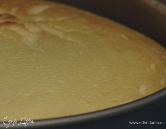 Выпекать в разогретой духовке около часа. 