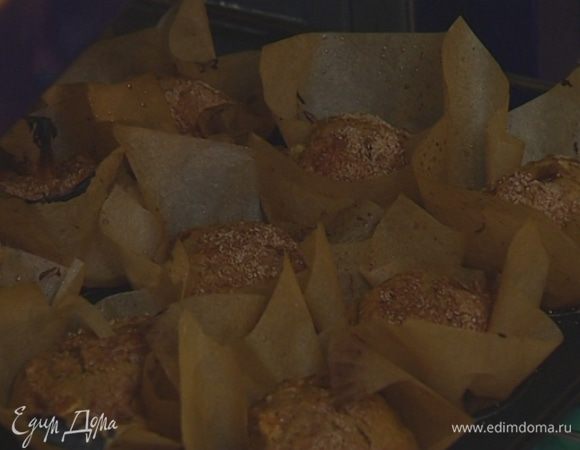 Выпекать в разогретой духовке 25–30 минут. 