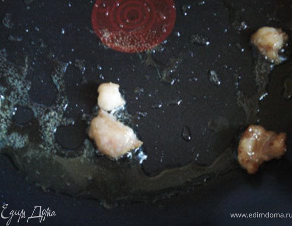 Куриный внутренний жир растопить.