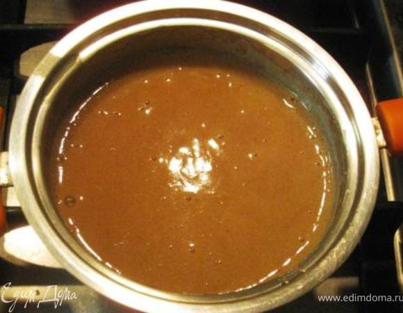 РОЙБУШ я разрезала на два коржа, смазала кремом и присыпала крошкой. Крем: 1 яйцо, 1 ст. чая Ройбуш(1 ч.л. + 250 мл.кипятка заварить), 1,5 ст.л. сахара, 1 ст.л. кукурузного крахмала, 100 мл. воды холодной. 1 ст. чая закипятить и тонкой струйкой влить смесь из воды, яйца, сахара и крахмала. Варить мин. 3-5 до загустения. Только крема в след. раз возьму порции 1,5-2. 