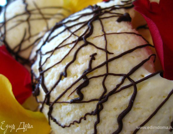 Наше мороженное готово, наслаждаемся отличным десертом!)) 