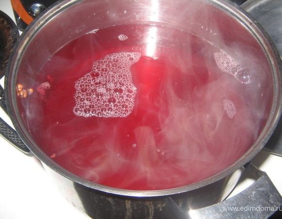 Процедить, добавить корицу