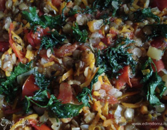 За 5 минут до готовности добавить зелень.Накрыть крышкой и немного потомить. Выключить и оставить немного ингредиентам "прийти в себя".