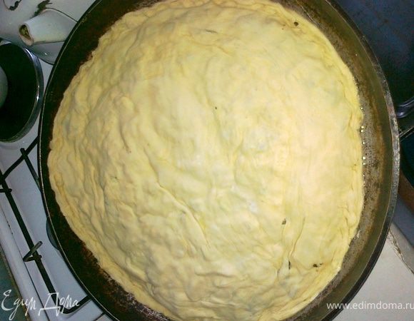 раскатываем 2ое тесто и накрываем его,и отправляем в печку минут на 30