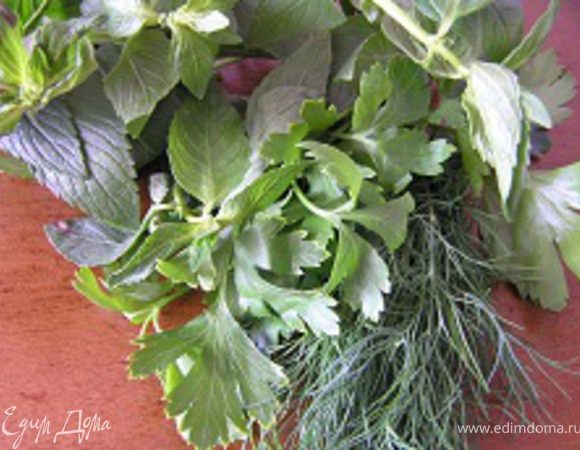 Зелень промыть, обсушить,