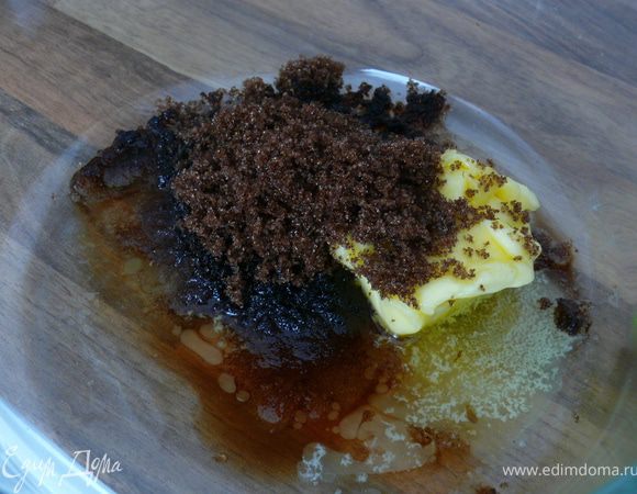 смешать все для теста.дно формы выстлать бумагой, края смазать маслом.вылить тесто,печь до готовности 160-180 гр. 15-20 мин
Остудить.
