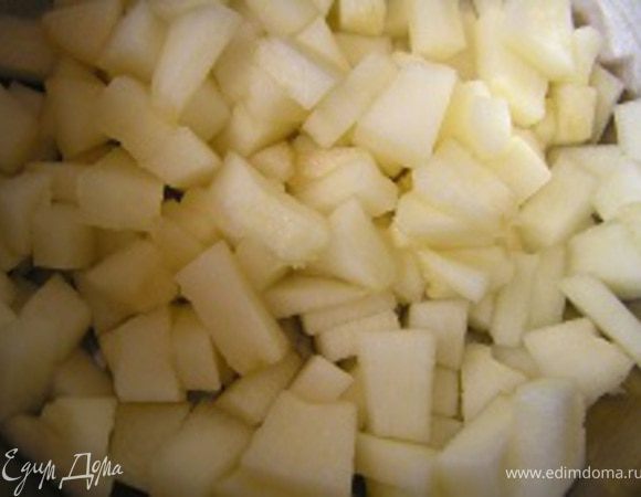 нарезать на кусочки.