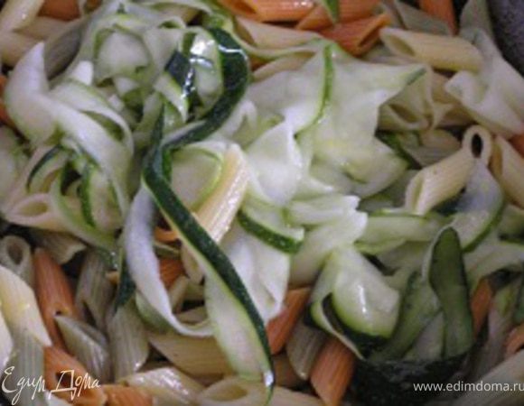 Добавить цукини (предварительно отжать),