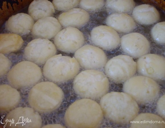 Обжарить в масле с двух сторон