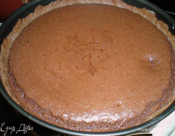 Ориентируйтесь по своей духовке,серединка должна быть немного жидковато-влажноватой.