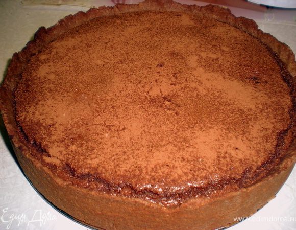 Готовый тарт присыпать порошком какао.