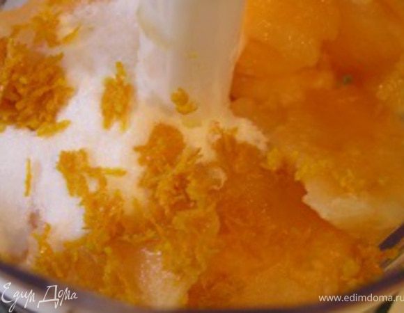 цедру апельсина, сок и взбивать до однородности.