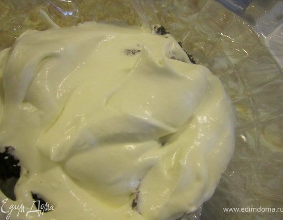 Залить сметаной.