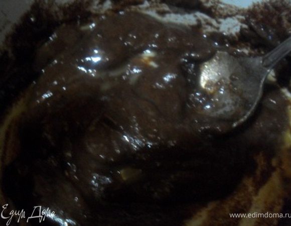 Шоколад растопить с маргарином.