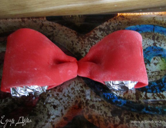 Внутрь положить немного фольги, оставить сушиться.