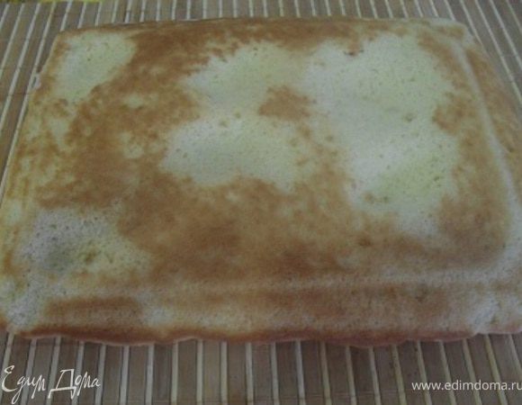 Готовый корж охладить.