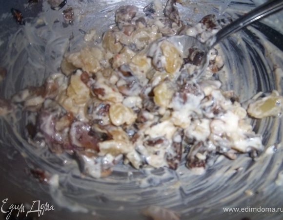 Затем перемешать со сливочным сыром. 