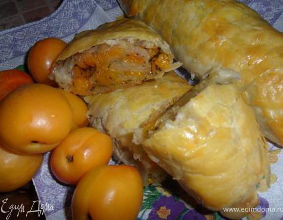 вот только что издуховки...
снова пудрочкой посыпаем,гораздо красивее и слаще!!!
Приятного аппетита!!!