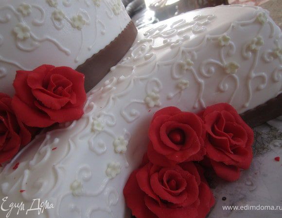 Добавить розы.