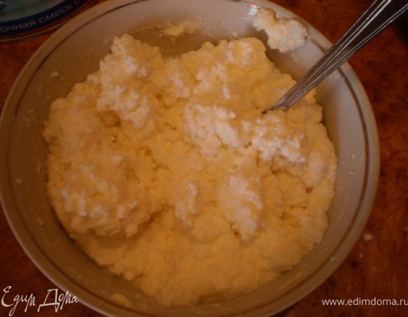 Я готовила с детским творожком. Рецепт тут http://www.edimdoma.ru/recipes/27292