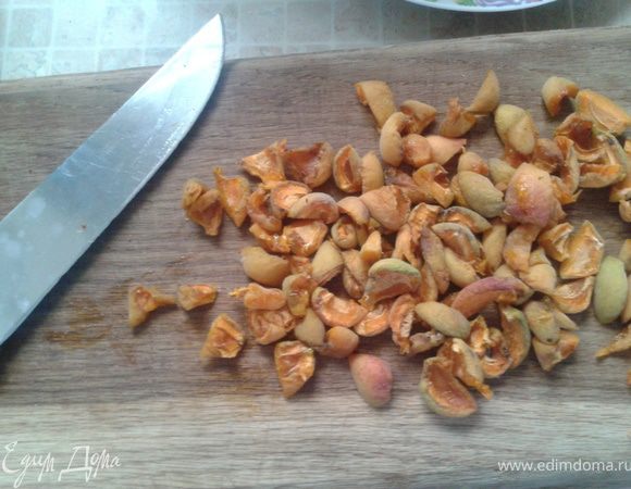 Режем на более мелкие кусочки.