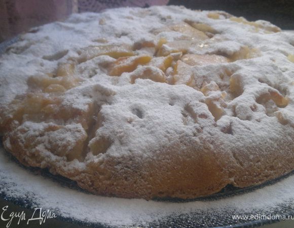 вот она красавица и вкус был потрясающий,сверху посыпала сахарной пудрой. Приятного чаепития!!!