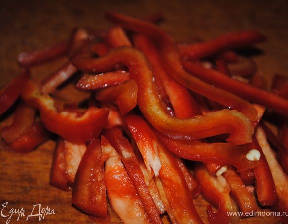 так же режем перец