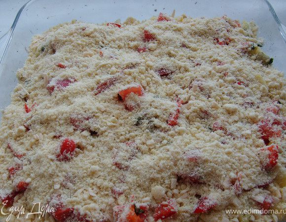 Засыпать нашу начинку, выпекать в предварительно разогретой до 180 С духовке, 30 минут.