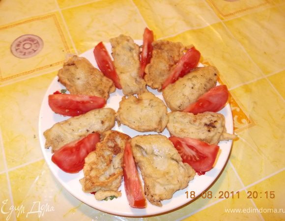 обжариваем с обеих сторон, выкладываем на бумажную салфетку, чтобы убрать лишнее масло и выкладываем на тарелку. Приятного аппетита!