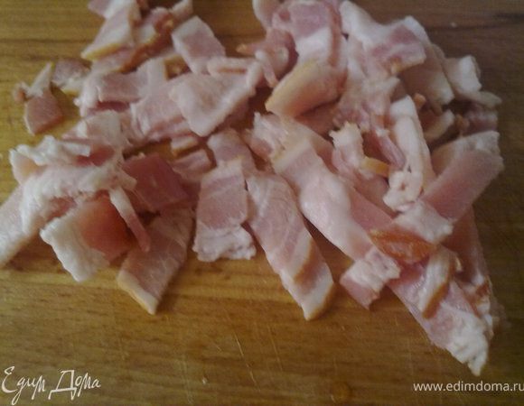 бекон нарезать полосками