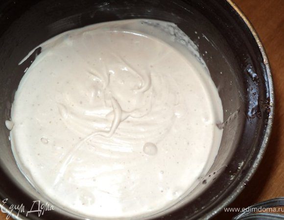 Взбить сливки. 