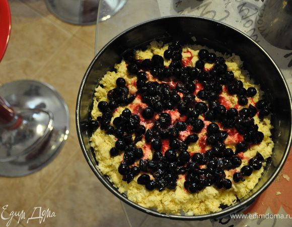 положить сверху смородину-заготовку (см.выше)