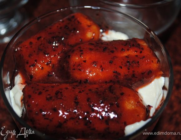 потом маскарпоне и опять печенье со сливами.