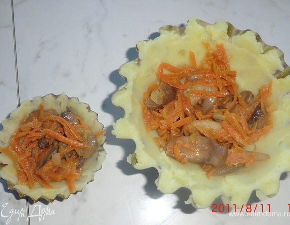 Выкладываем начинку .