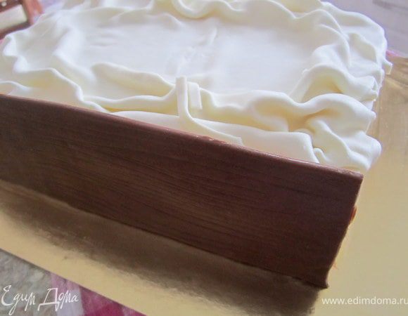 По бокам прикрепить полоски-досточки.