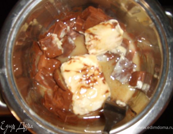 Масло и шоколад растопить