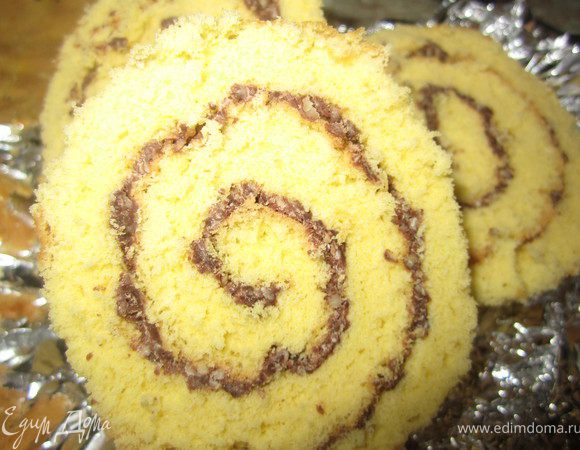 Приготовить рулет по рецепту http://www.edimdoma.ru/recipes/27746